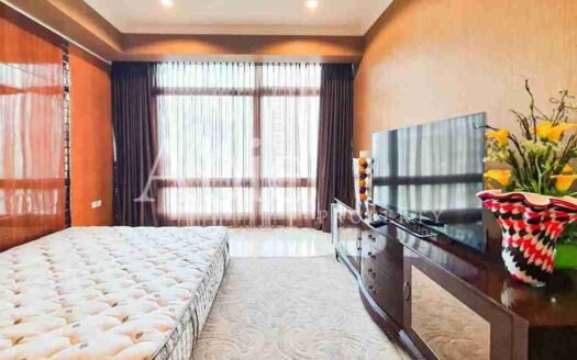 Apartemen Botanica 3+1 kamar tidur fully furnished dengan desain modern dan elegan