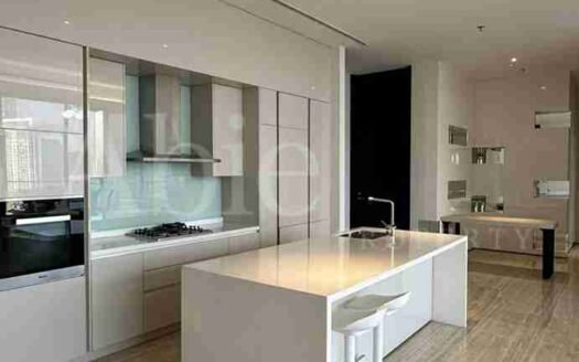 Dapur modern dengan desain minimalis di Apartemen Lavie All Suites.